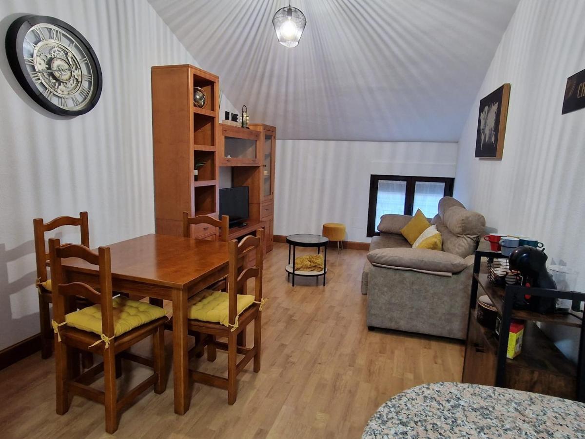 شقة Vivienda Turistica Ibama2 Ciudad-Rodrigo المظهر الخارجي الصورة